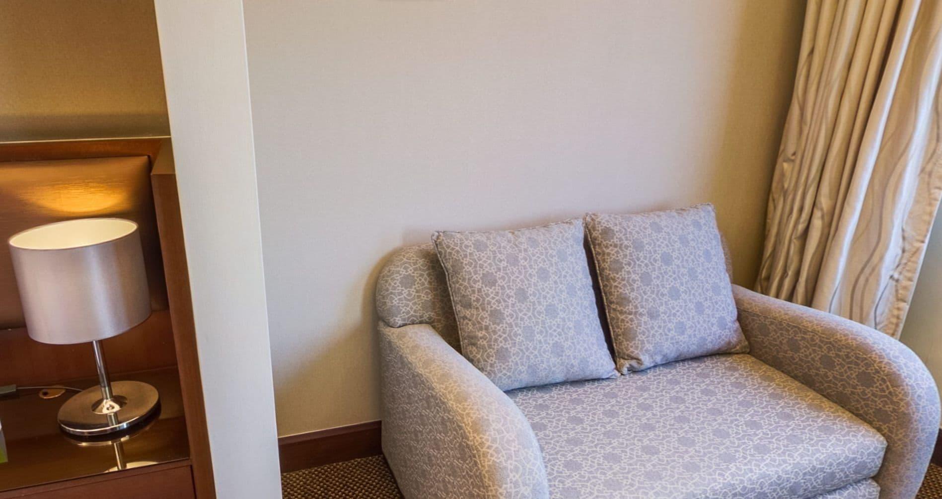 St Giles Gardens Hotel Kuala Lumpur Buitenkant foto A sofa