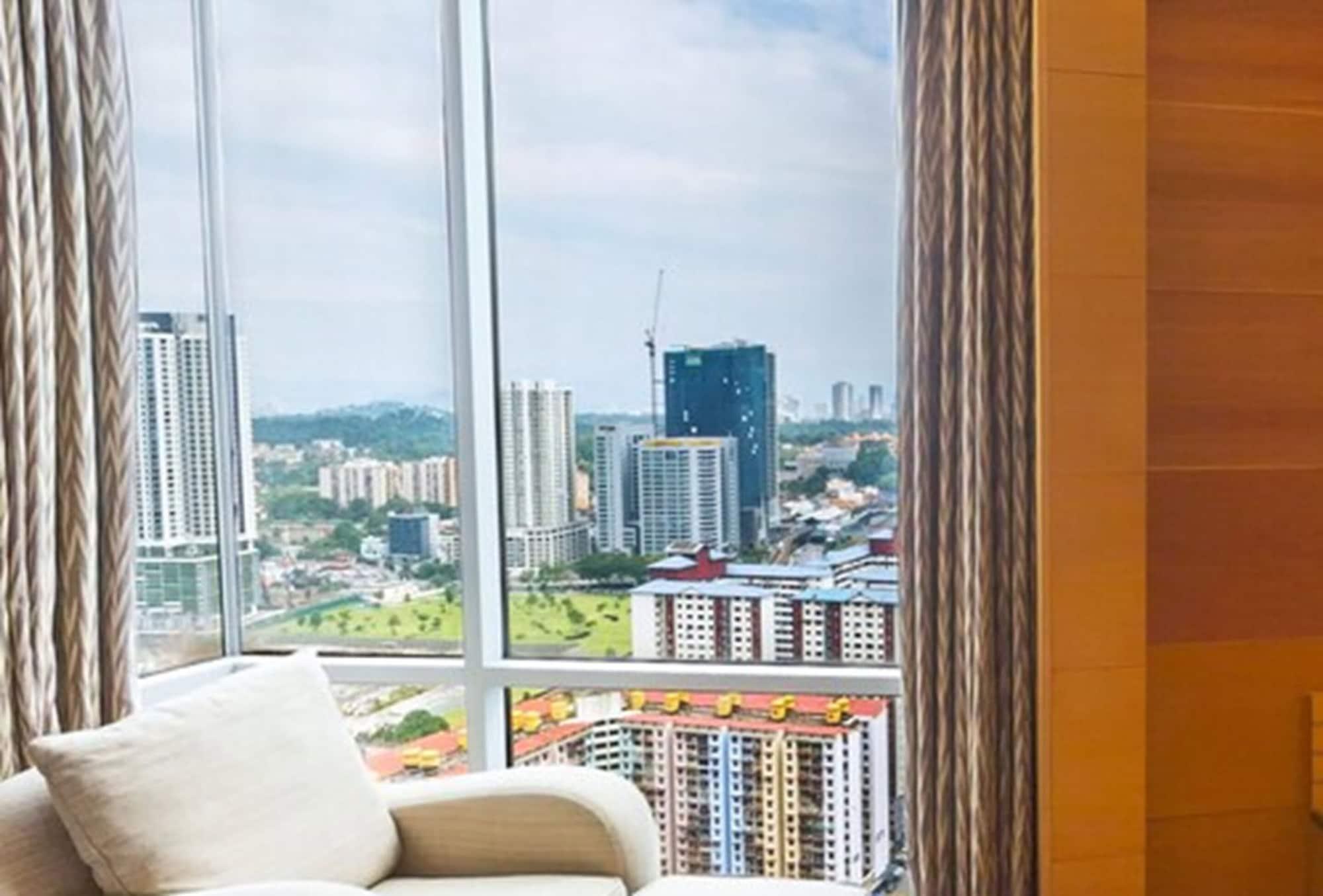 St Giles Gardens Hotel Kuala Lumpur Buitenkant foto View from the living room