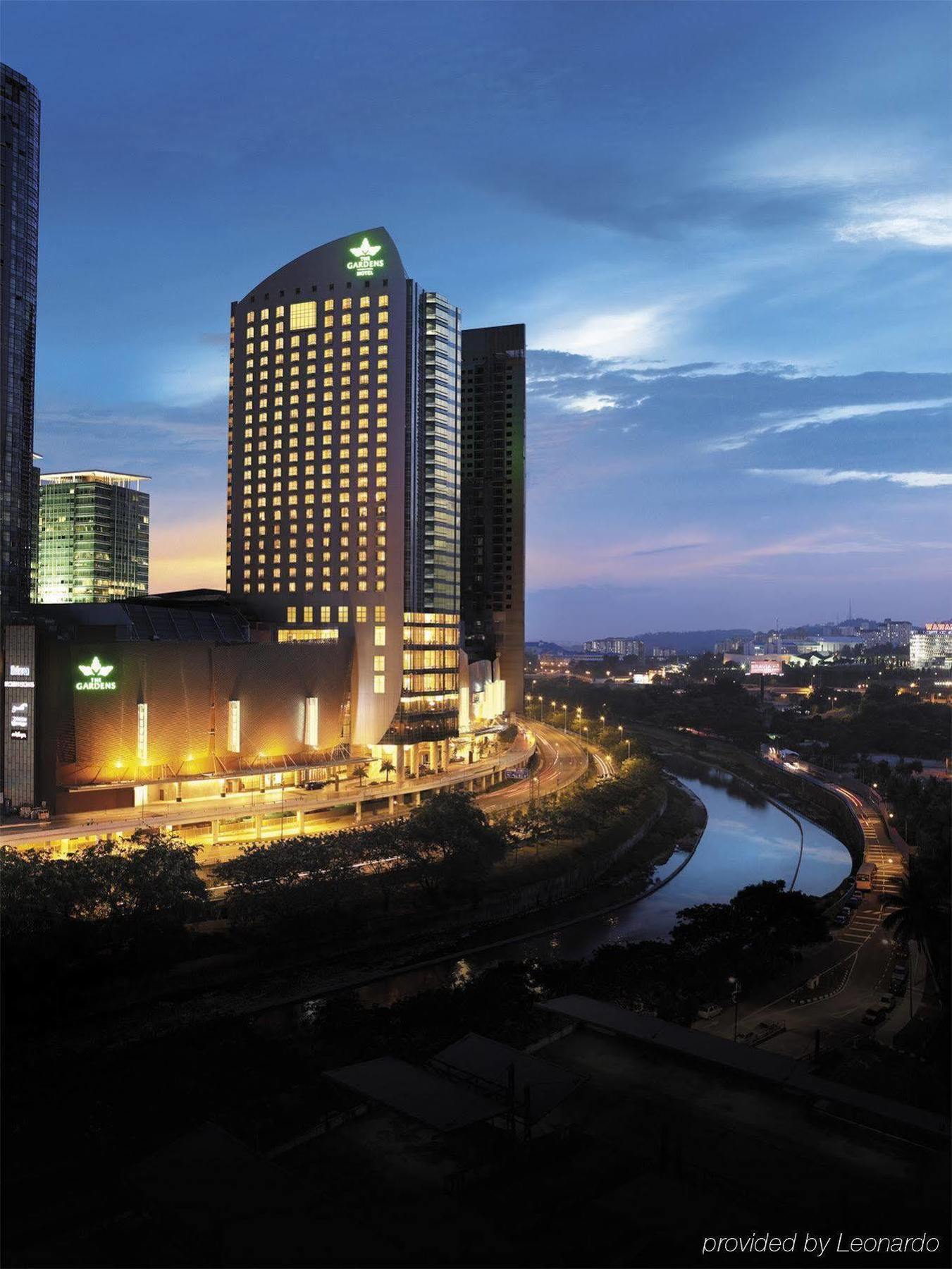 St Giles Gardens Hotel Kuala Lumpur Buitenkant foto The Berlian Hotel
