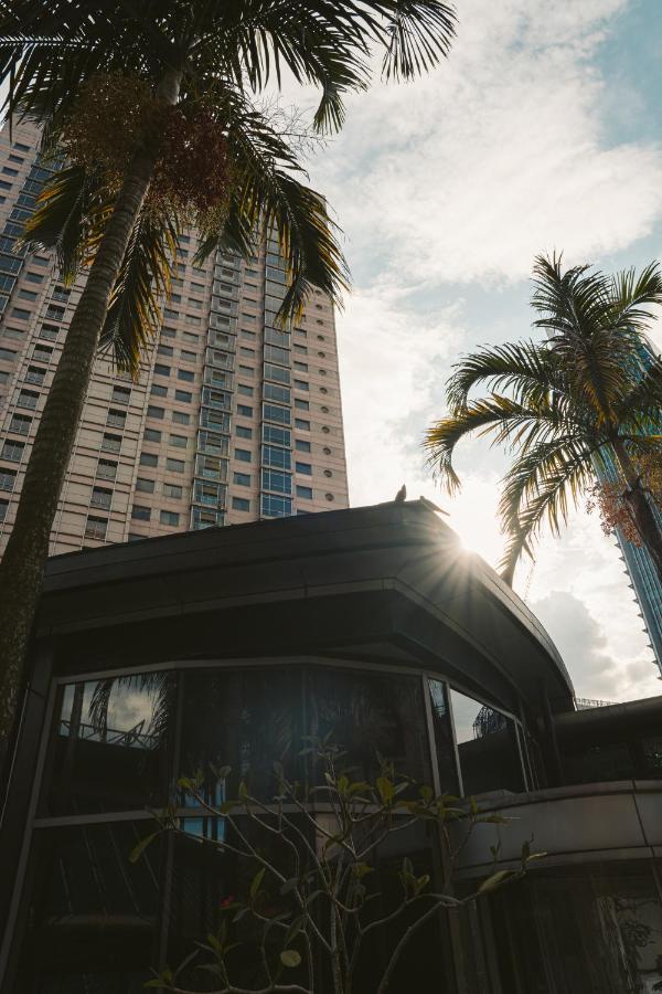 St Giles Gardens Hotel Kuala Lumpur Buitenkant foto The hotel's main entrance